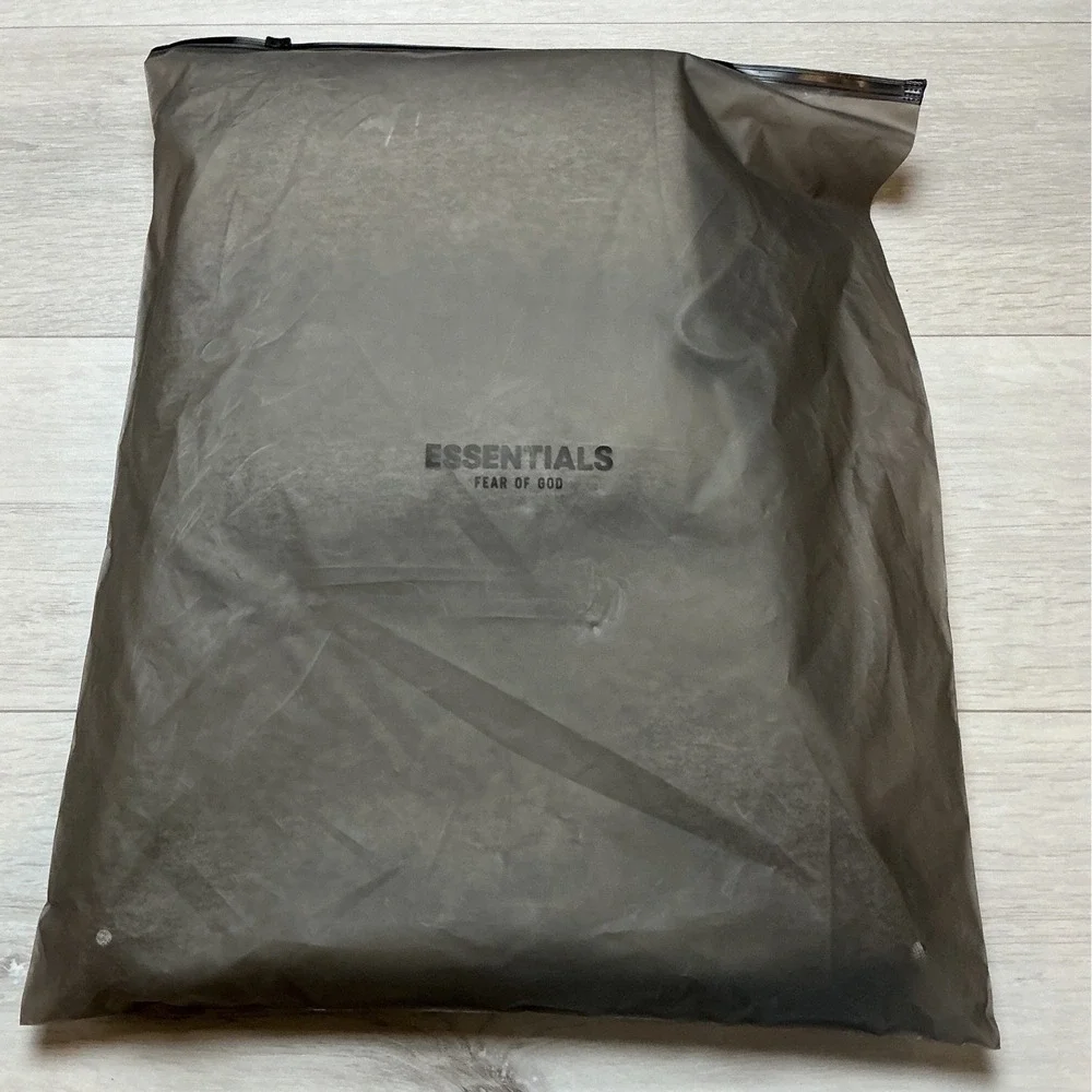 Fear of God Essentials Sweatpants Dark Oatmeal‎ Medium New With Tags